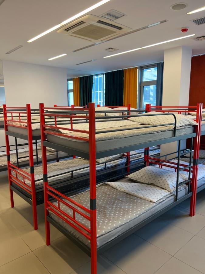 Hostel Fuchs Warszawa Exteriör bild